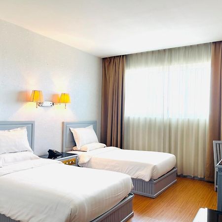 Penview Hotel Kuching Exterior photo