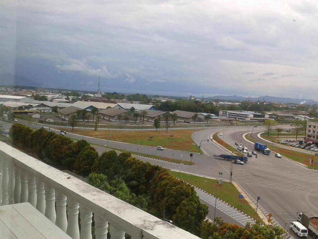 Penview Hotel Kuching Exterior photo